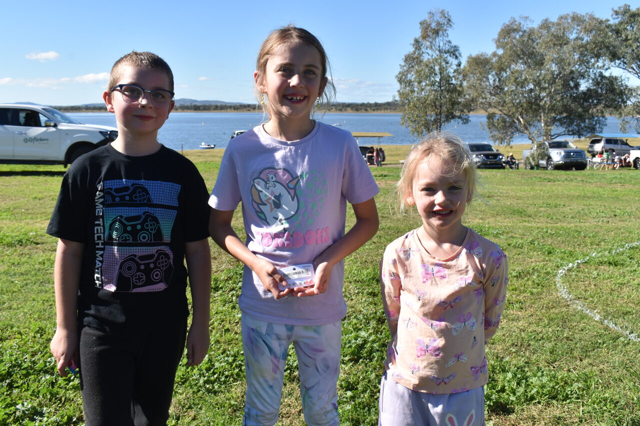 Crowds flock to Lake Keepit open day
