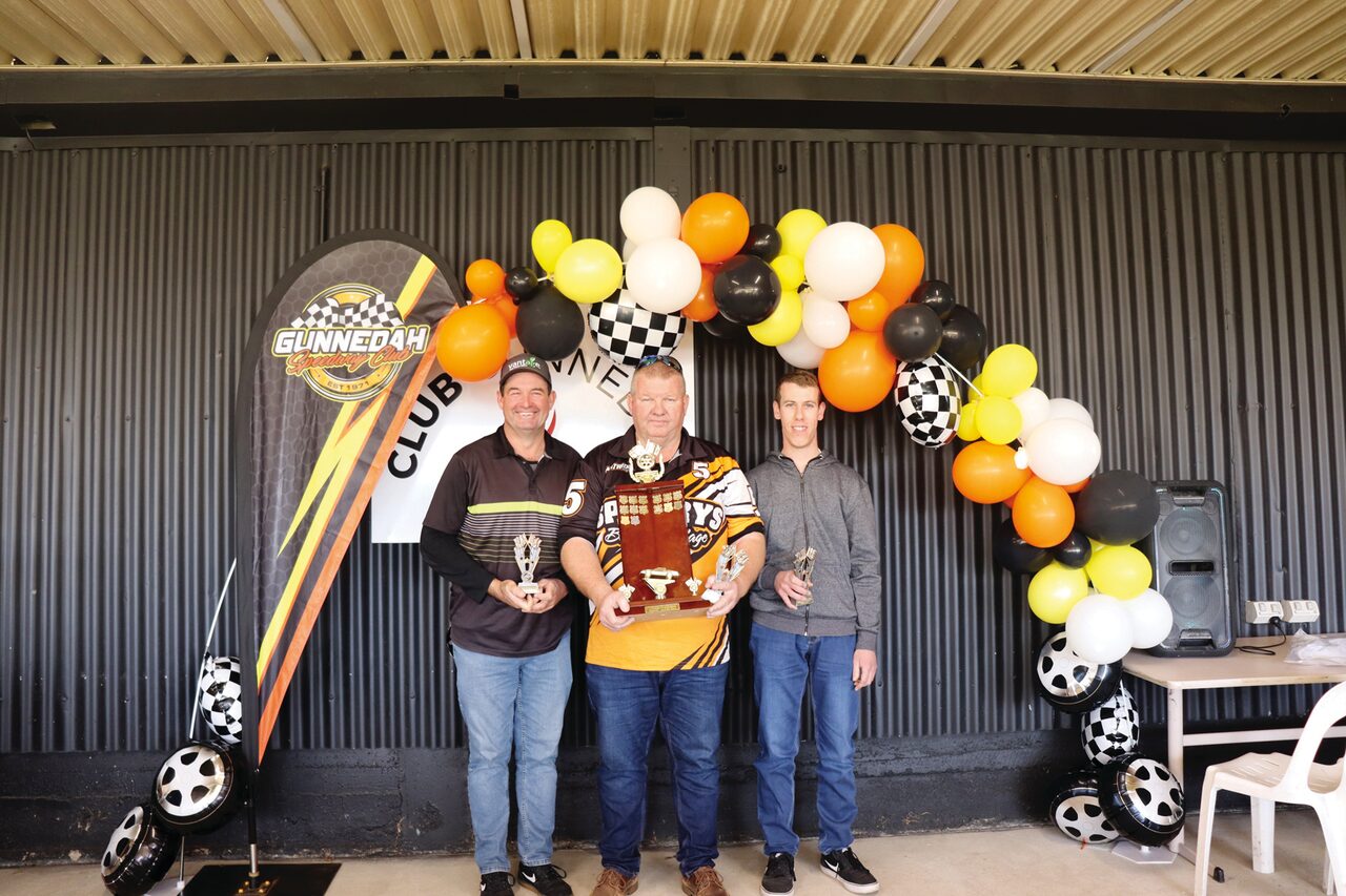 Gunnedah Speedway Club presents awards