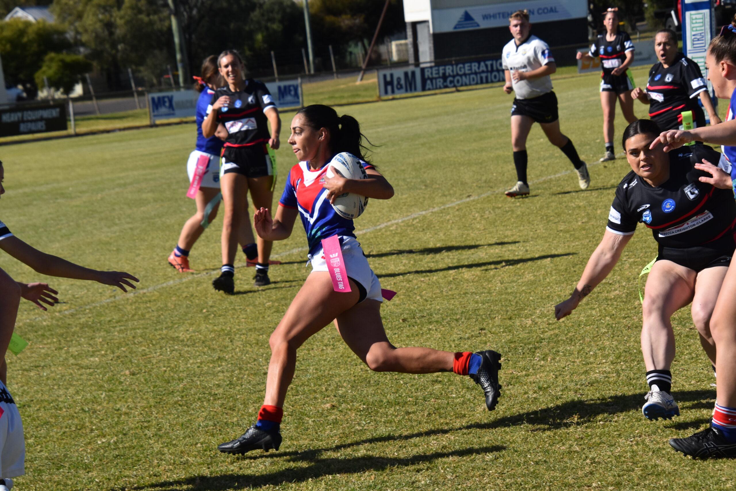 Bulldogs leaguetaggers upset higher-placed Magpies