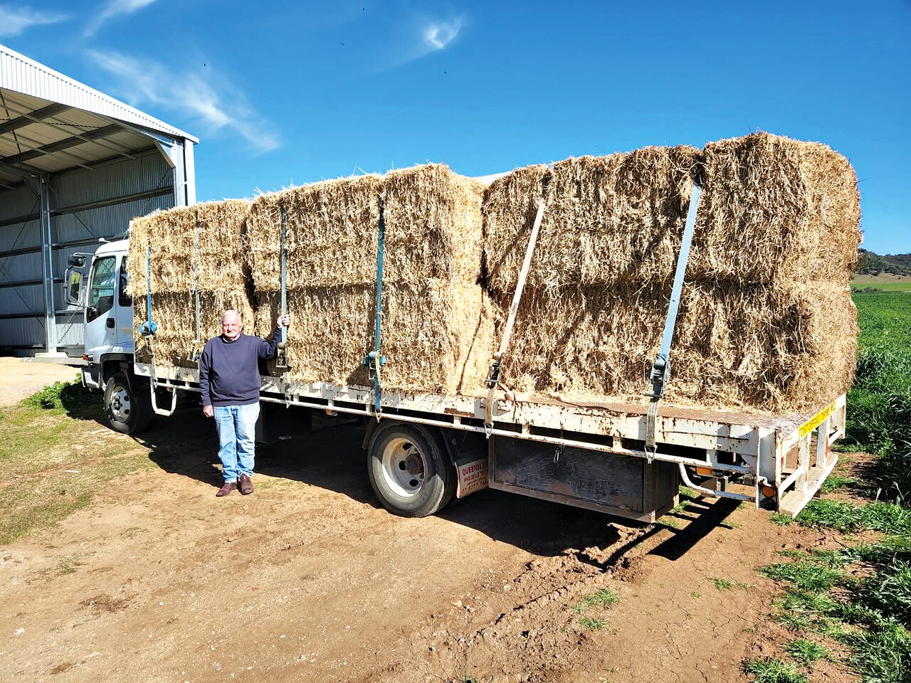 Flooded NSW farms to receive Gunnedah hay