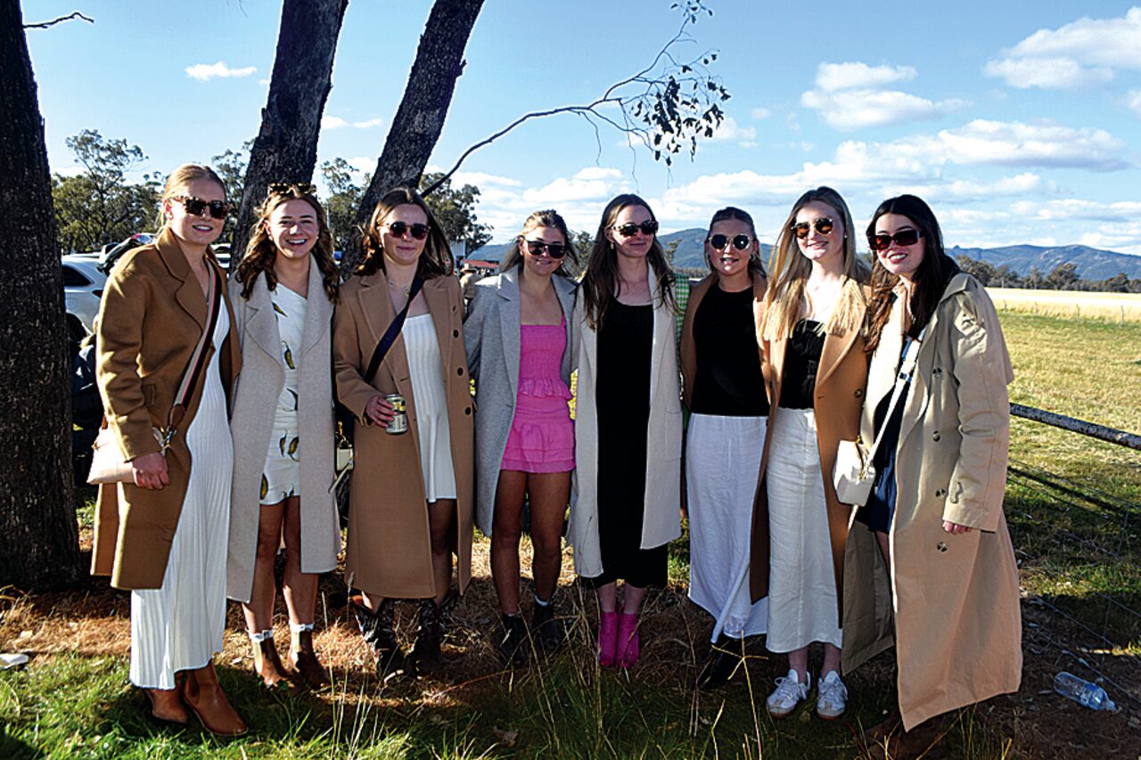 ‘Thousands’ of racegoers at 2025 Wean Picnic Race Day