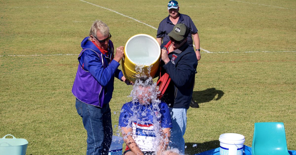 Bulldogs brave the ice bath freeze to raise funds for motor neurone disease