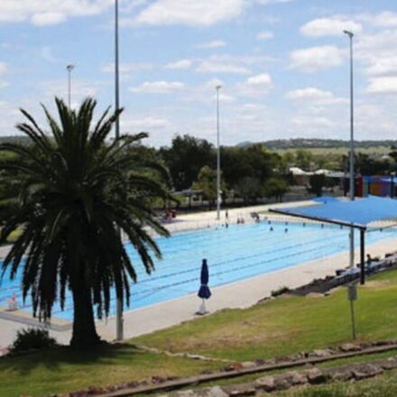 Councillor’s push to stop pool tender process fails