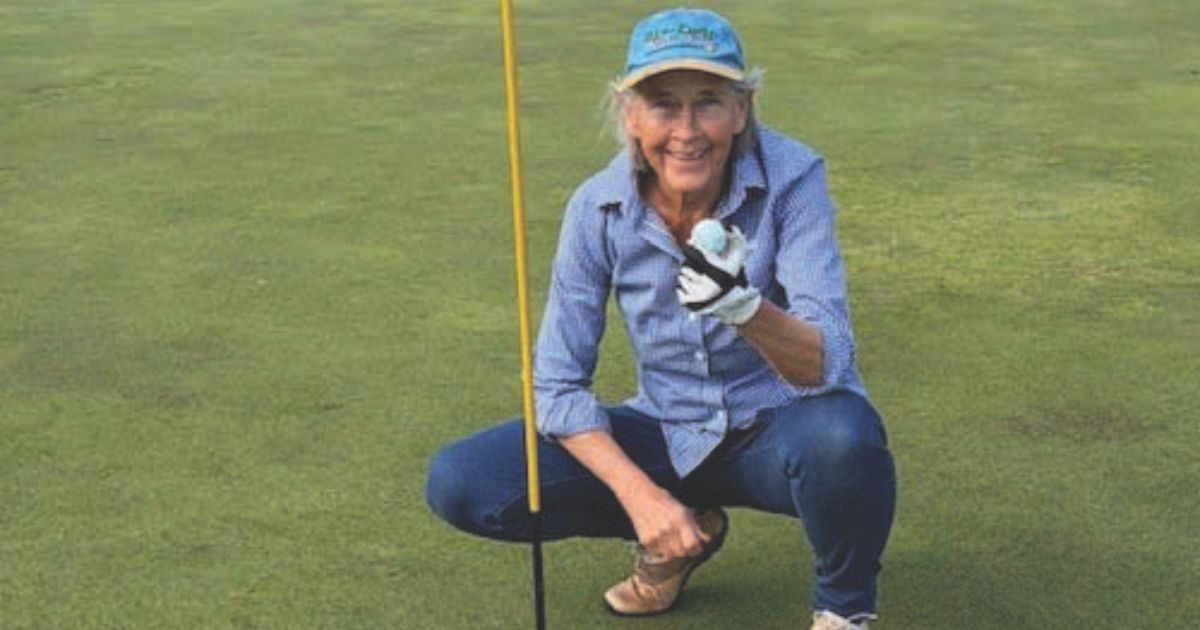 Grosser claims hole in one