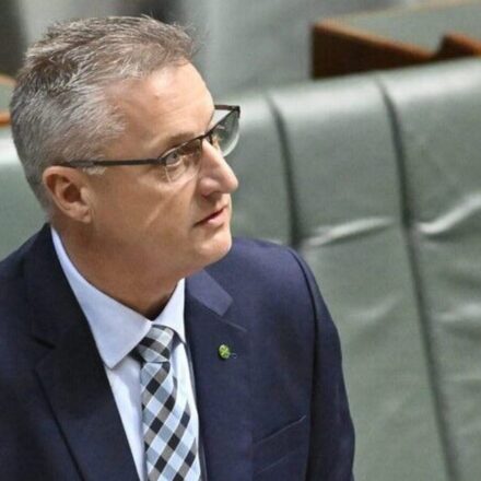 Federal MP seeks local input into survey