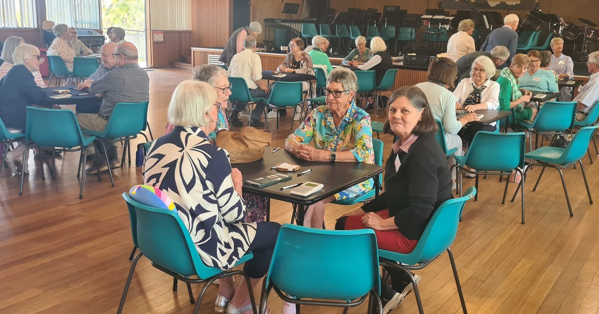 Bridge players enjoy social day with Tamworth